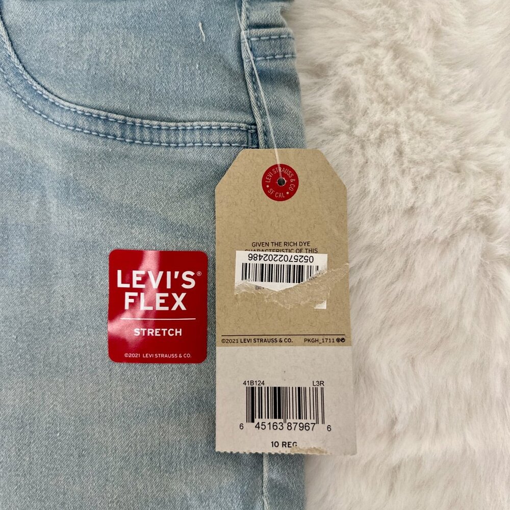 Levi’s Flex Pull-On Denim Shorts - Picture 7 of 7